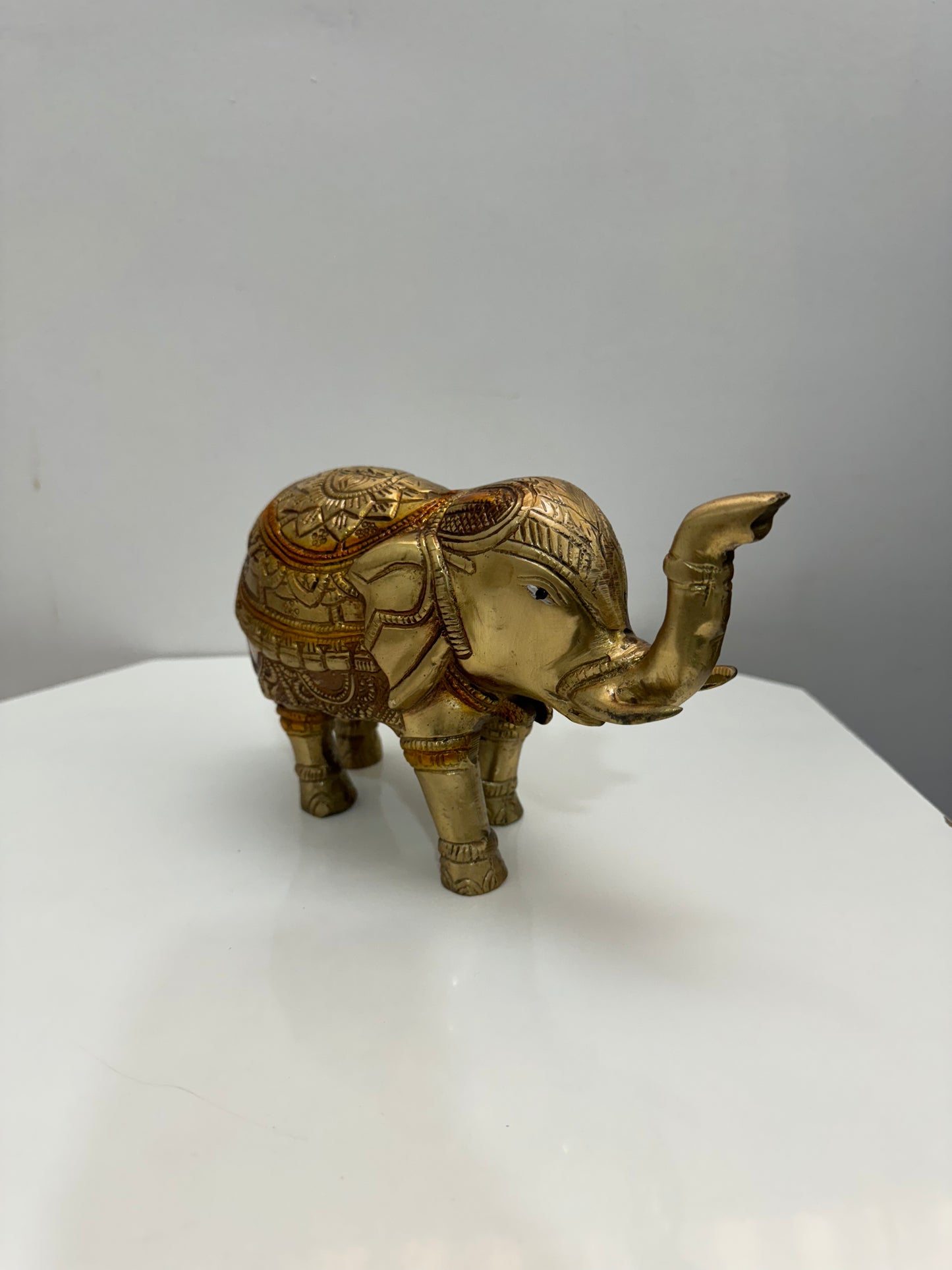 brass elephant statues