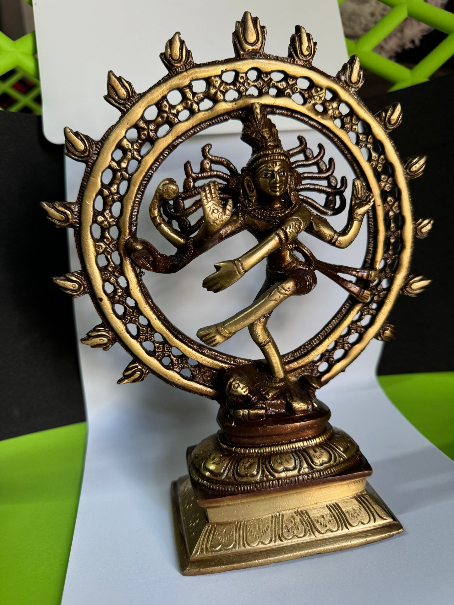 Elegant Brass Nataraj Statue for Home Décor – Handcrafted Dancing Shiva