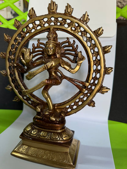 Elegant Brass Nataraj Statue for Home Décor – Handcrafted Dancing Shiva